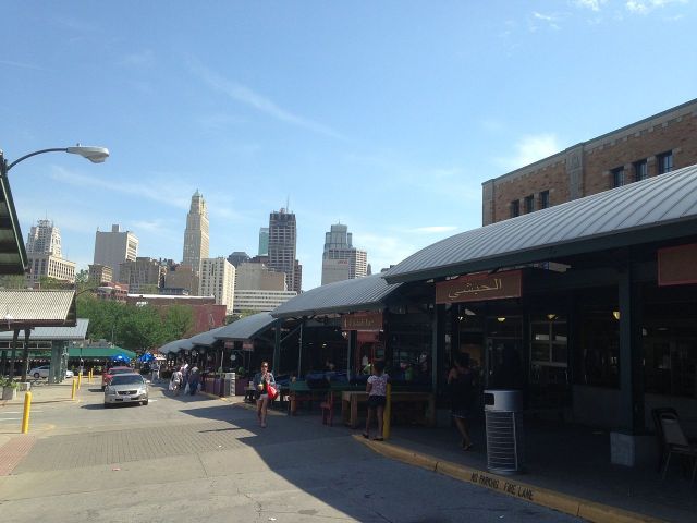 1280px-River_Market_KCMO2